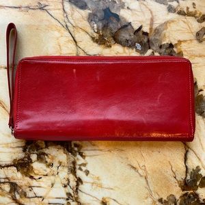 Tusk Siam Zip Travel Portfolio